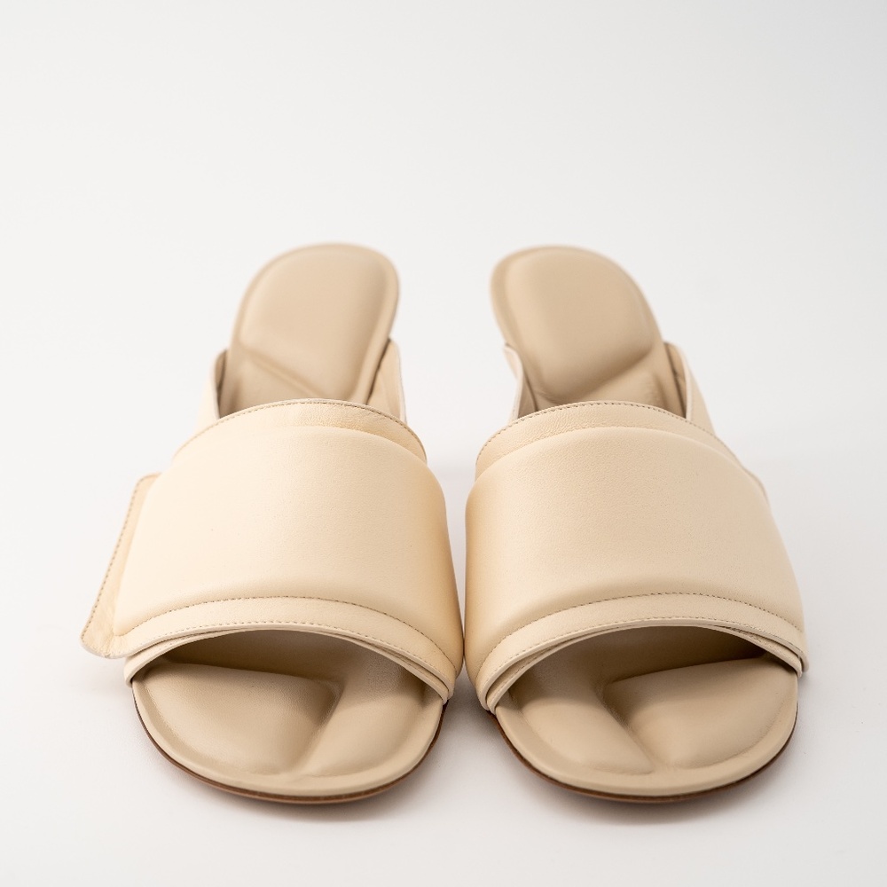 size 37 7US - Jacquemus Leather Les Mules Padded Leather Cream Heels - Picture 2 of 8